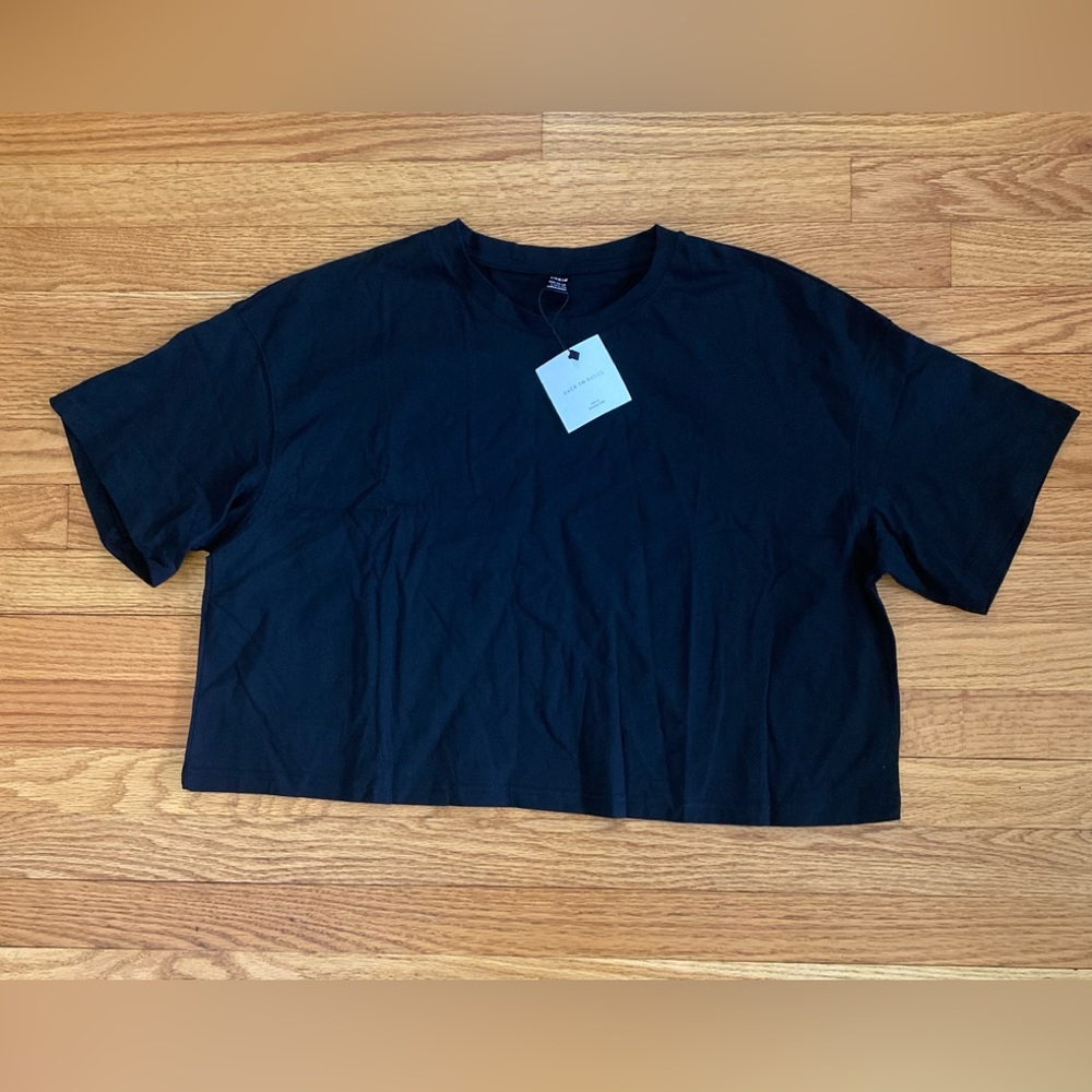 New SHEIN Back to Basics crop Tee, Size LARGE